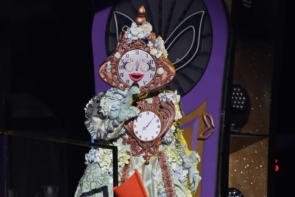 THE MASKED SINGER: Clock in THE MASKED SINGER special 2-hour “Road To The Semi-Finals / Semi-Finals: Then There Were Three” episode airing Wednesday, May 15 (8:00-10:00 PM ET/PT) on FOX. CR: Michael Becker / FOX. ©2024 FOX Media LLC.