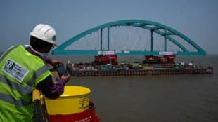 longest arch bridge, Mumbai arch bridge, Coastal Road to Bandra Worli Sea Link, sea link, mumbai sea