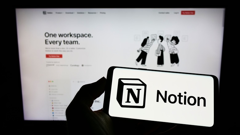 Notion app on a phone and desktop 
