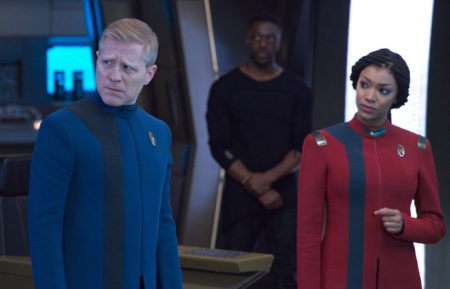 Anthony Rapp as Stamets, Sonequa Martin-Green as Burnham in Star Trek Discovery