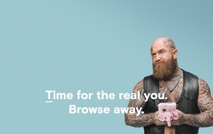 An ìomhaigheag airson Browser for the real you (pink phone)