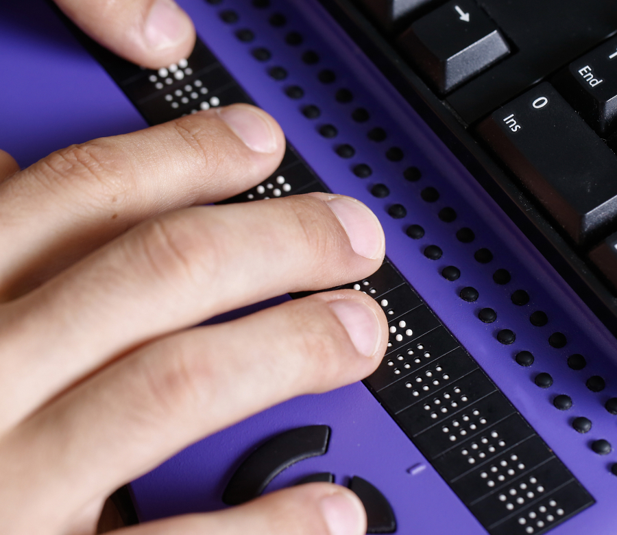 Picture of a braille keyboard