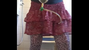 bi, swallowing my own pee but want yours instead, crossdresser, i am no fake this is for real