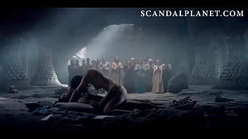 sex scene, anya chalotra, tits, netflix