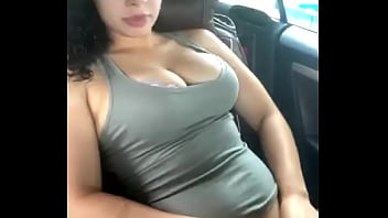 bucetuda, big pussy, mostrando no carro, public