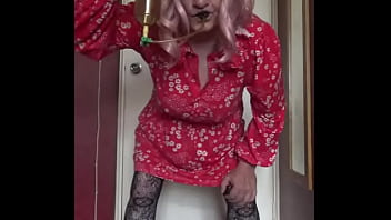 i am who i am like me or not, wanting to swallow another mans piss, sissy crossdress, feed me your piss i want it so i can swallow it