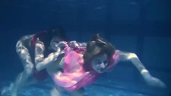 underwater babe, swimming pool, underwater teen, natalia kupalka