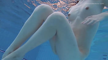 natural tits, stepsis, underwatershow, underwater babes