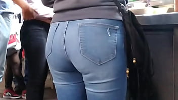 nalgona, culo, booty, jeans apretados