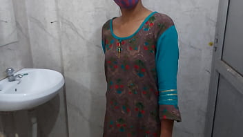 desi tamil wife bathing, indian, 18, fucking