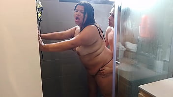 en la ducha, naked wife, naked sex, mujeres desnudas