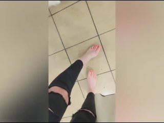 foot tease, smelly feet, foot fetish, exclusive