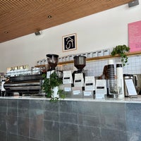 Photo taken at Réveille Coffee Co. by Hooyin on 9/20/2022