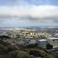 Photo taken at Twin Peaks Summit by Risa Y. on 9/9/2016