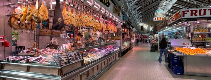 Mercat Central is one of Verna's Saved Places.