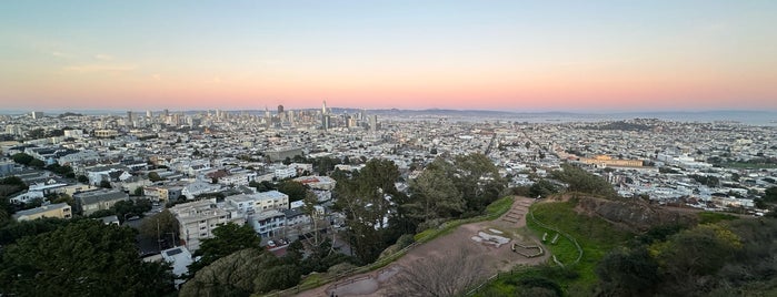 Corona Heights Park is one of The 15 Best Places for Sunsets in San Francisco.