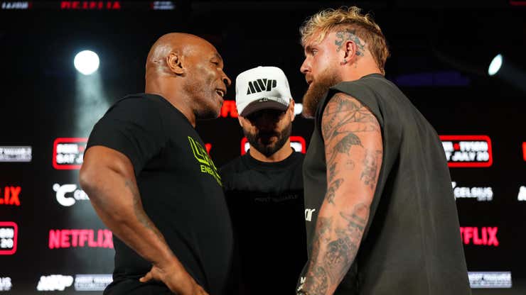 Image for Netflix Fight Between Mike Tyson and Jake Paul Postponed Over Health Issue