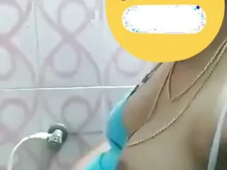 Girl Masturbates, Masturbating, College Bathroom, Tamil