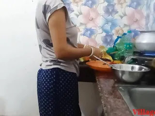 Desi Bhabhi, 18 Years Old, Amateur Homemade Wife, Pussies