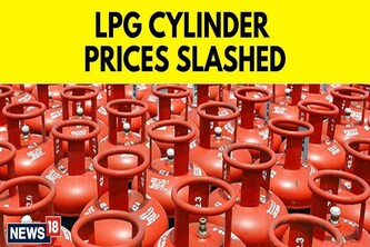 LPG Price Cut: مہینے کے پہلےدن آگئی اچھی خبر، ایل پی جی سلنڈرکی قیمت میں 72روپے کی کمی