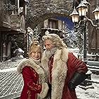 Goldie Hawn and Kurt Russell in The Christmas Chronicles: Part Two (2020)