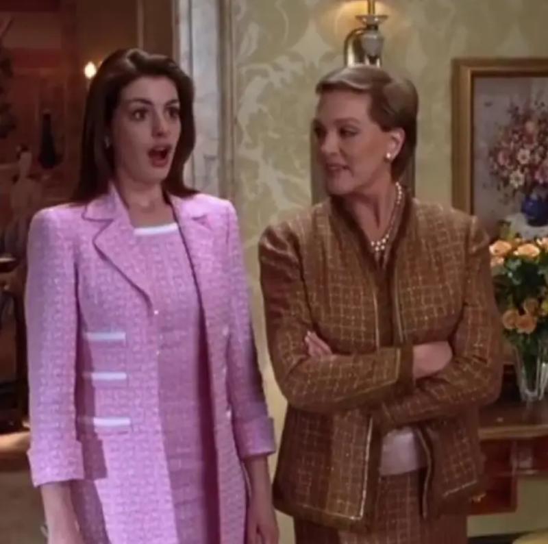 Julie Andrews and Anne Hathaway in The Princess Diaries 2: Royal Engagement (2004)