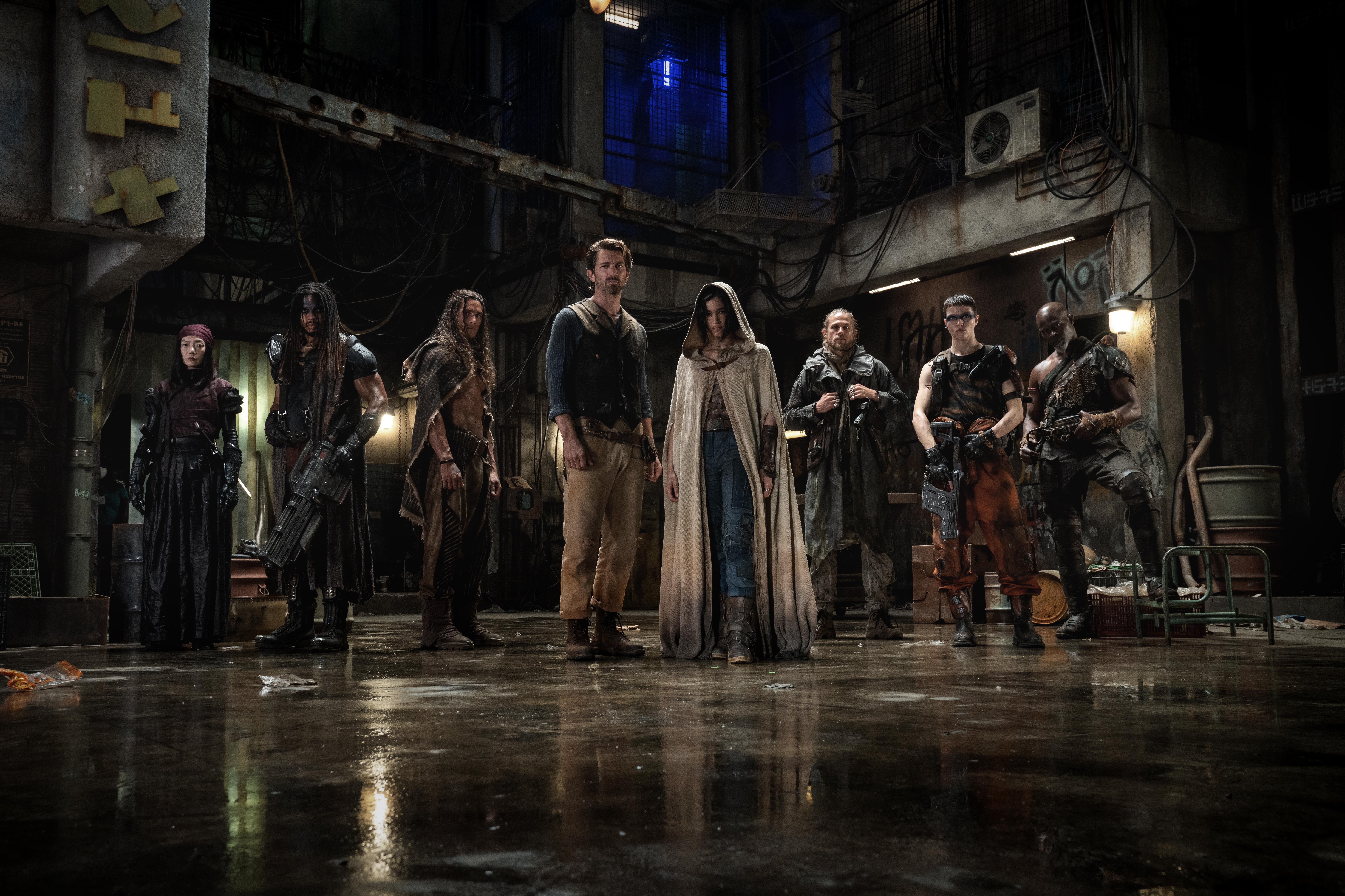 Djimon Hounsou, Bae Doona, Michiel Huisman, Charlie Hunnam, Elise Duffy, Sofia Boutella, Clay Enos, Ray Fisher, and Staz Nair in Rebel Moon - Part One: A Child of Fire (2023)