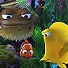 Brad Garrett, Vicki Lewis, Austin Pendleton, Stephen Root, and Alexander Gould in Finding Nemo (2003)