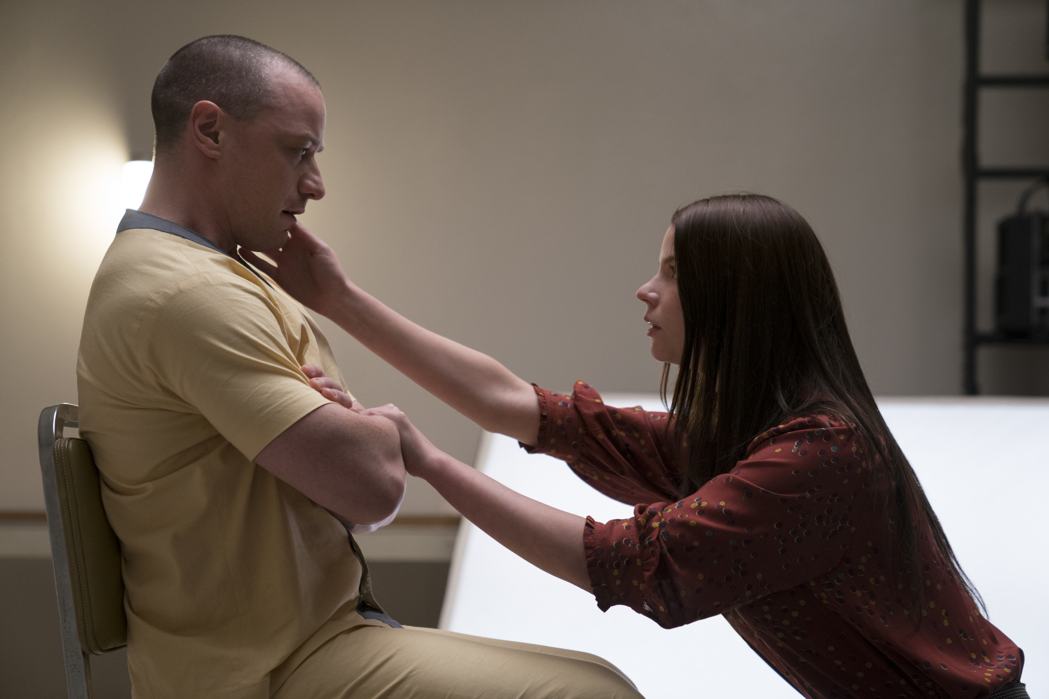 James McAvoy and Anya Taylor-Joy in Glass (2019)