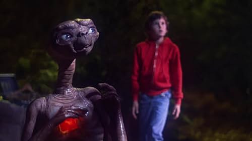 Dates in Movie & TV History: Nov. 2 - E.T. Goes Home