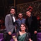 Aamir Khan, Neetu Singh, Marzban Pestonji, and Karan Kundrra in Dance Deewane Juniors (2022)