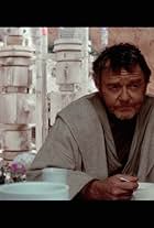 Phil Brown in Star Wars: Episode IV - A New Hope (1977)