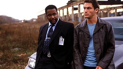 Wendell Pierce and Dominic West in The Wire (2002)