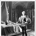 Laurence Olivier and Eileen Herlie in Hamlet (1948)