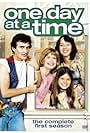 Valerie Bertinelli, Bonnie Franklin, Pat Harrington Jr., and Mackenzie Phillips in One Day at a Time (1975)