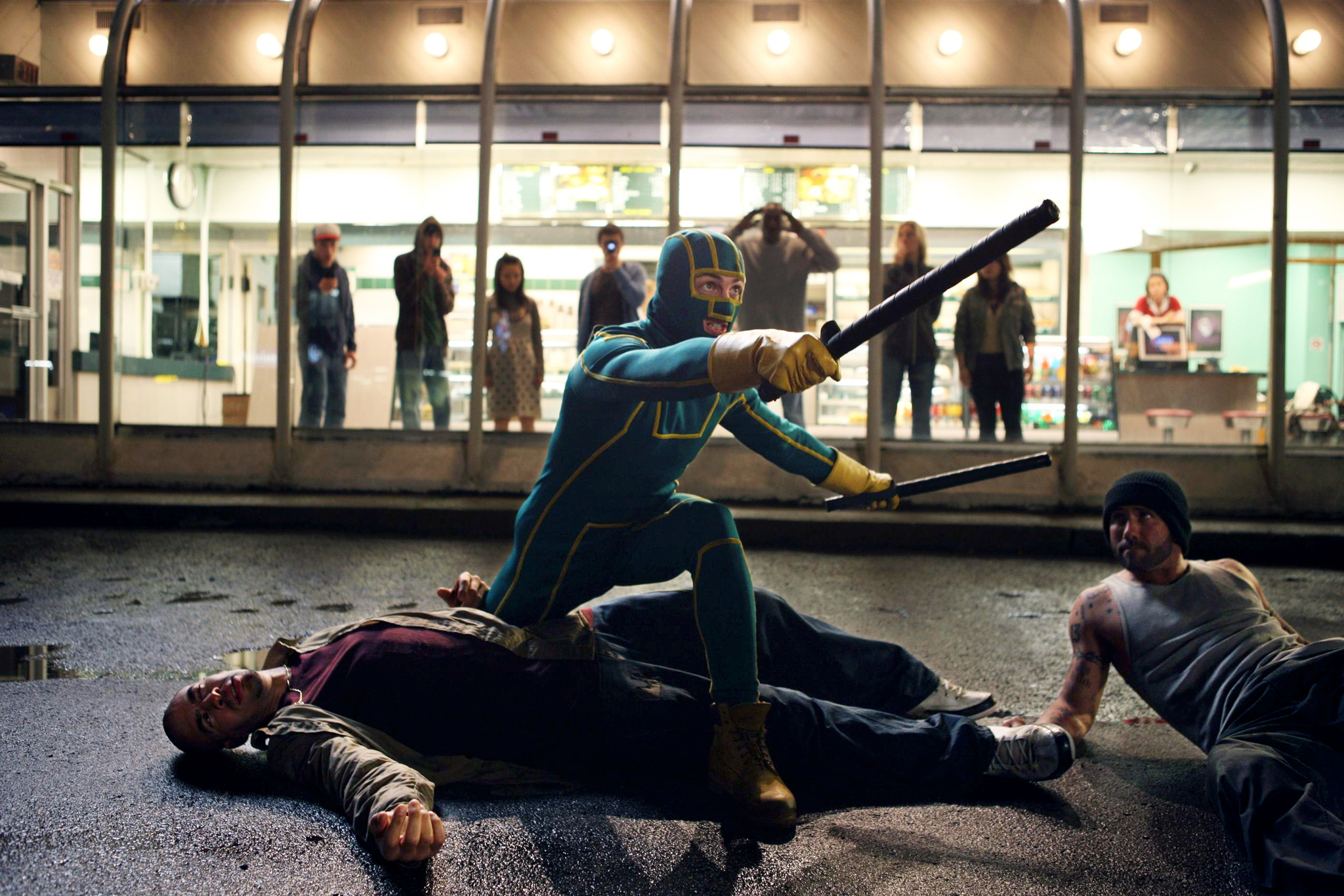 Christopher McGuire, Aaron Taylor-Johnson, and Max White in Kick-Ass (2010)
