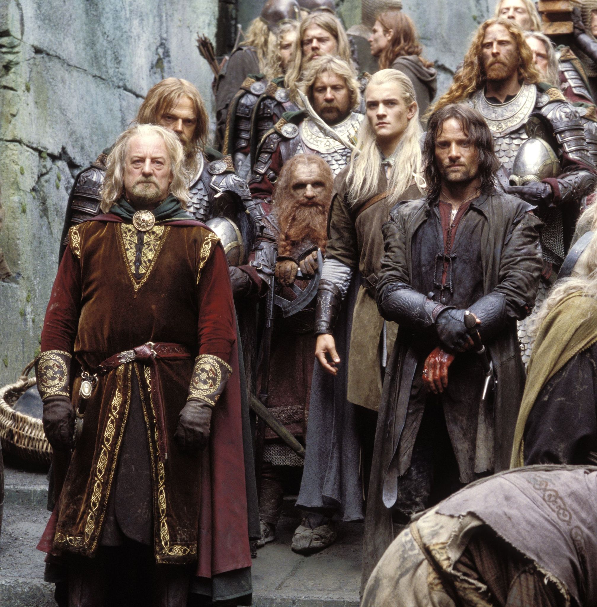 Viggo Mortensen, Orlando Bloom, Bernard Hill, Bruce Hopkins, and Brett Beattie in The Lord of the Rings: The Two Towers (2002)