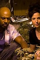 Mary-Louise Parker and Romany Malco in Weeds (2005)