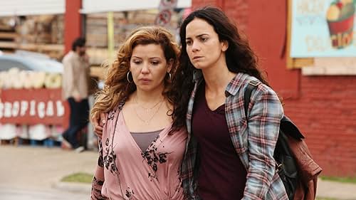 Alice Braga and Justina Machado in Queen of the South (2016)