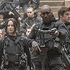 Elden Henson, Mahershala Ali, Wes Chatham, Evan Ross, Jennifer Lawrence, and Liam Hemsworth in The Hunger Games: Mockingjay - Part 2 (2015)
