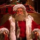 David Huddleston in Santa Claus (1985)