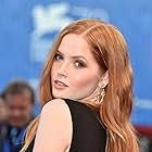 Ellie Bamber at an event for Nocturnal Animals (2016)