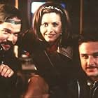 W. Earl Brown, Courteney Cox and David Arquette on the set of SCREAM