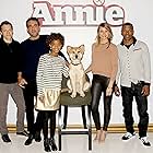 Cameron Diaz, Jamie Foxx, Bobby Cannavale, and Quvenzhané Wallis in Annie (2014)
