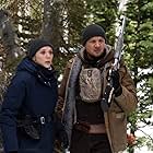 Elizabeth Olsen and Jeremy Renner in Wind River (2017)