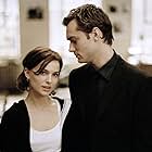 Jude Law and Natalie Portman in Closer (2004)