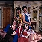 Valerie Bertinelli, Bonnie Franklin, Pat Harrington Jr., Mackenzie Phillips, and Mary Louise Wilson in One Day at a Time (1975)