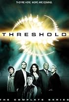 Brent Spiner, Charles S. Dutton, Carla Gugino, Rob Benedict, Peter Dinklage, and Brian Van Holt in Threshold (2005)