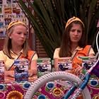 Isabella Astor and Maryah Gabrielle Cohen in iCarly (2007)