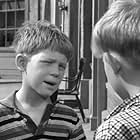 Ron Howard and Terry Dickinson in The Andy Griffith Show (1960)